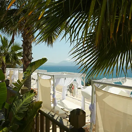 Seno Hotel 4*